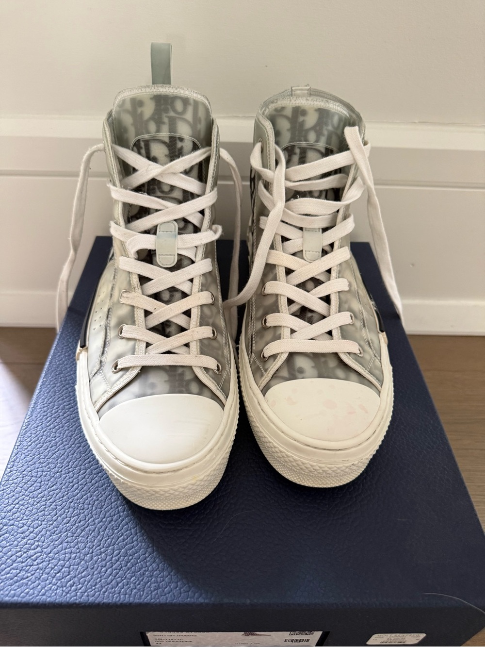 Dior Men High-Top Sneakers in Light Gray and White